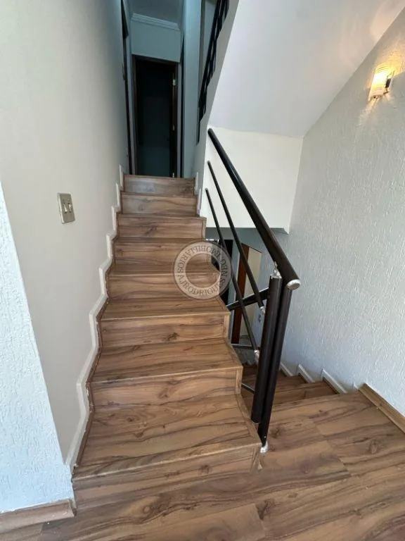 Casa para Venda em São Roque, Jardim Mosteiro, 4 dormitórios, 1 suíte, 2 banheiros, 2 vagas