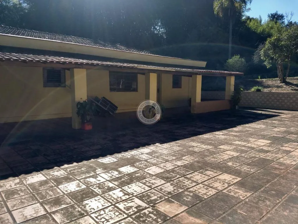 Casa para Venda em Mairinque, Setúbal, 1 banheiro, 2 vagas