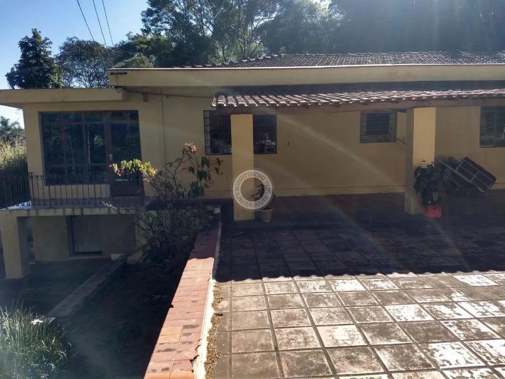 Casa para Venda em Mairinque, Setúbal, 1 banheiro, 2 vagas