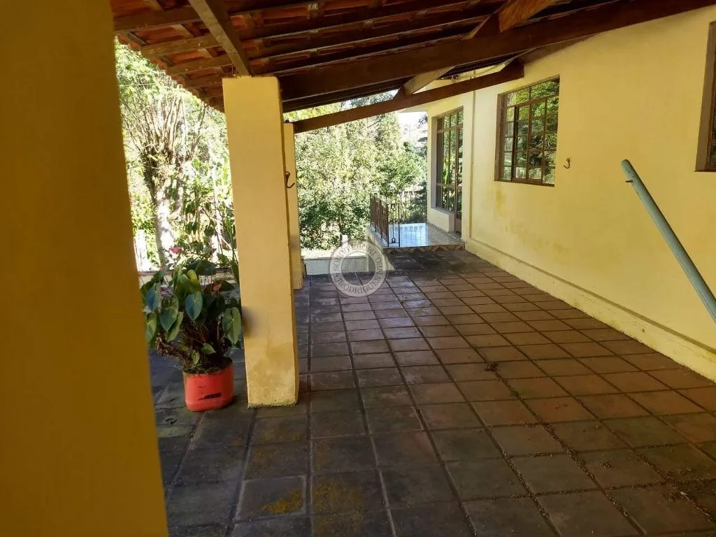Casa para Venda em Mairinque, Setúbal, 1 banheiro, 2 vagas