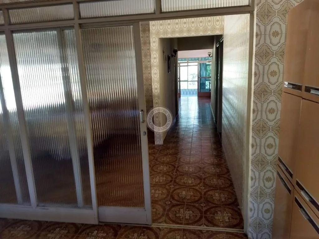 Casa para Venda em Mairinque, Setúbal, 1 banheiro, 2 vagas