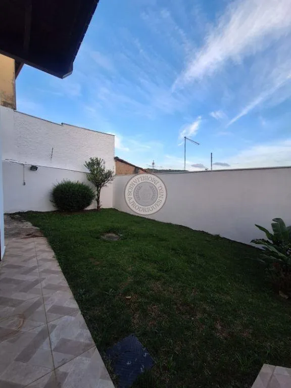 Casa para Venda em São Roque, Jardim Brasil, 3 dormitórios, 1 suíte, 2 banheiros, 1 vaga