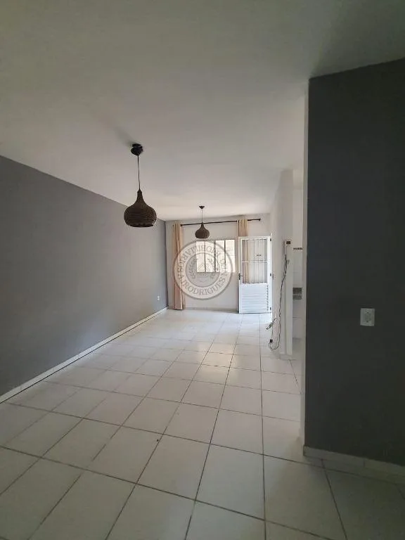 Casa para Venda em Mairinque, Reneville, 2 dormitórios, 1 banheiro, 2 vagas