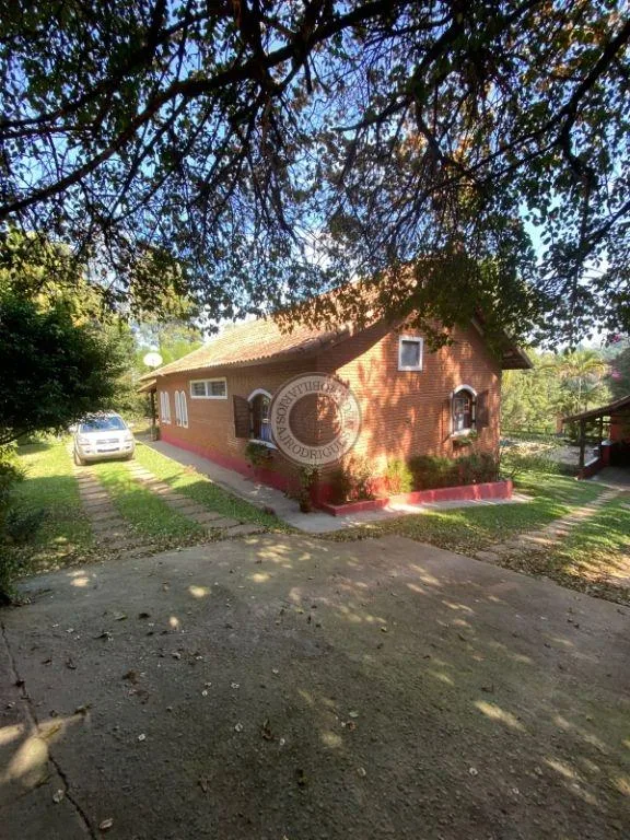 Casa para Venda em São Roque, do Carmo (Canguera), 5 dormitórios, 4 banheiros, 8 vagas