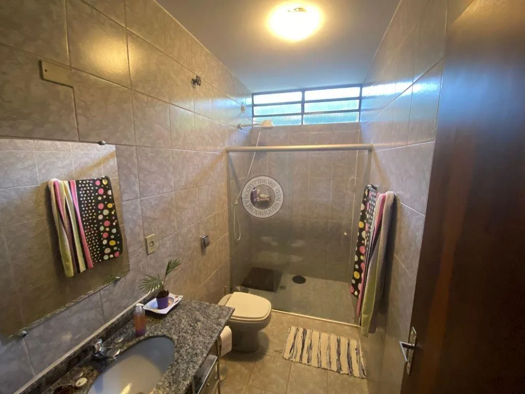Casa para Venda em São Roque, do Carmo (Canguera), 5 dormitórios, 4 banheiros, 8 vagas