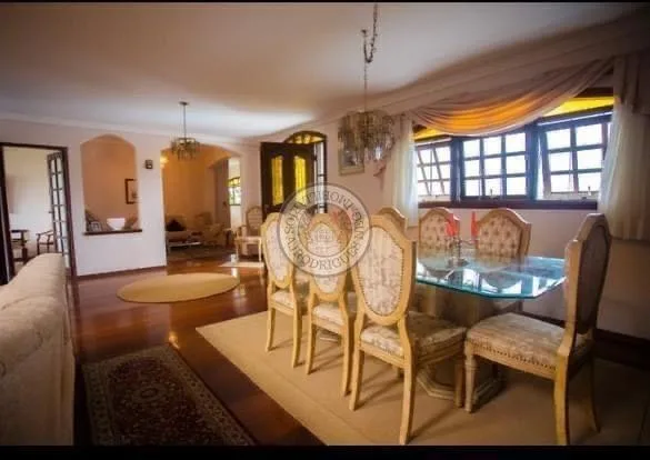 Casa para Venda em São Roque, Pavão (Canguera), 5 dormitórios, 2 suítes, 4 banheiros, 10 vagas