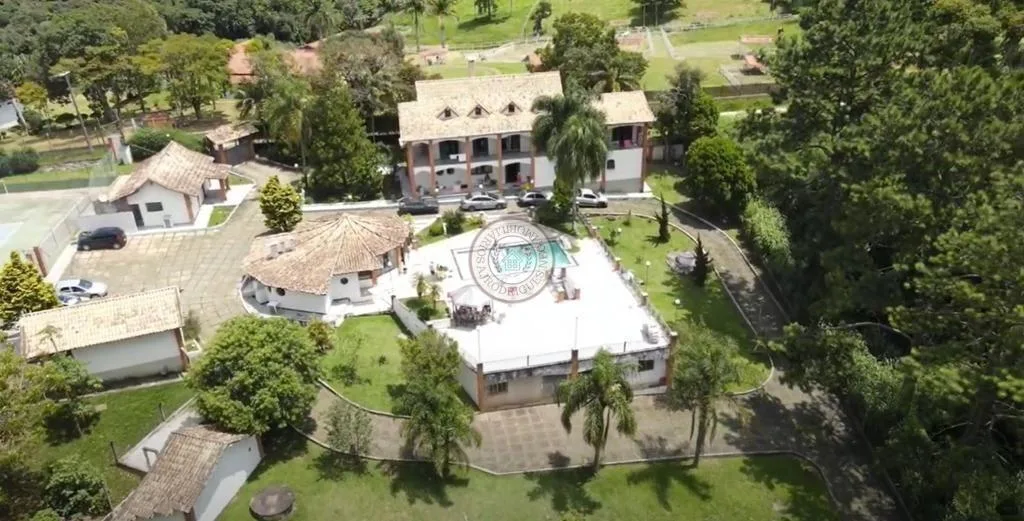 Casa para Venda em São Roque, Pavão (Canguera), 5 dormitórios, 2 suítes, 4 banheiros, 10 vagas