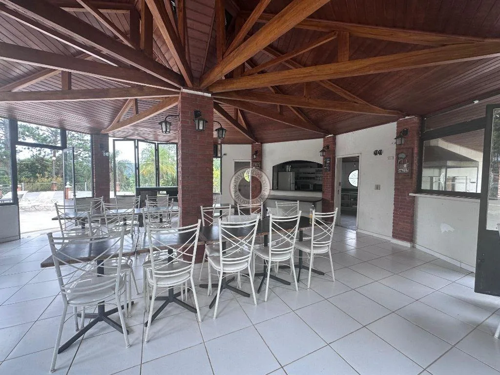 Casa para Venda em São Roque, Pavão (Canguera), 5 dormitórios, 2 suítes, 4 banheiros, 10 vagas