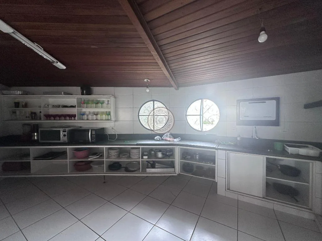 Casa para Venda em São Roque, Pavão (Canguera), 5 dormitórios, 2 suítes, 4 banheiros, 10 vagas