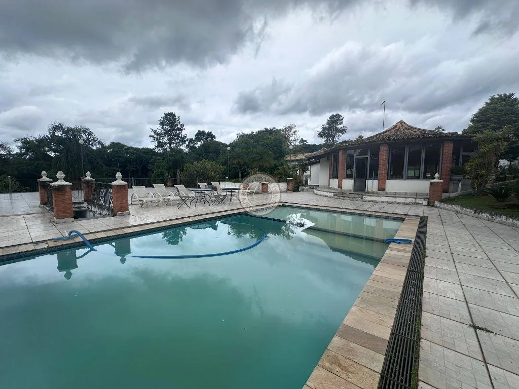 Casa para Venda em São Roque, Pavão (Canguera), 5 dormitórios, 2 suítes, 4 banheiros, 10 vagas