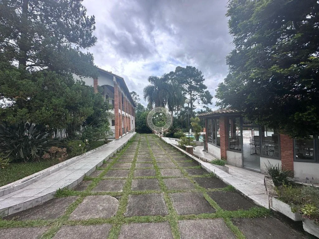 Casa para Venda em São Roque, Pavão (Canguera), 5 dormitórios, 2 suítes, 4 banheiros, 10 vagas