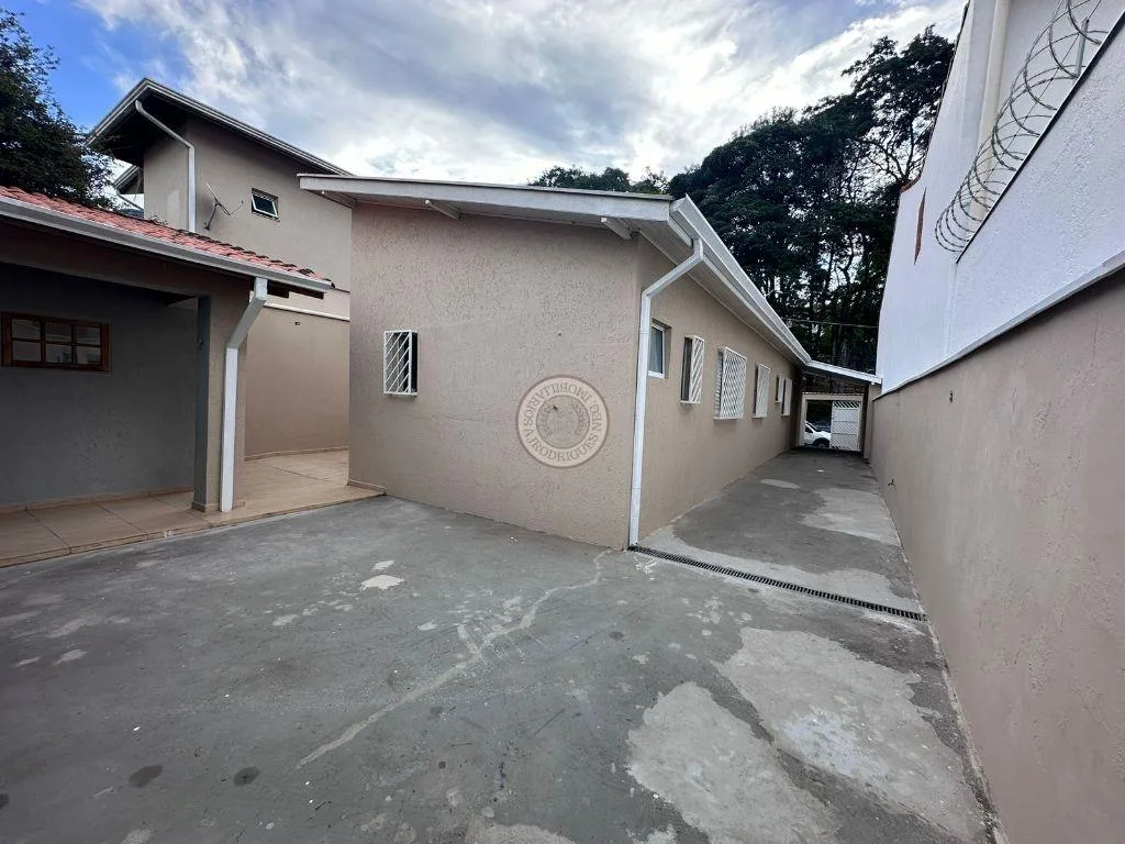 Casa para Venda em São Roque, Centro, 4 dormitórios, 1 suíte, 2 banheiros, 3 vagas
