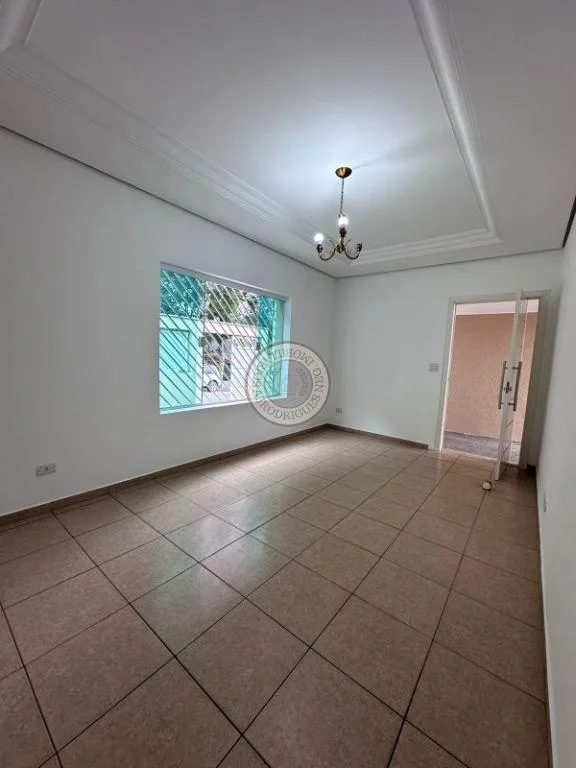Casa para Venda em São Roque, Centro, 4 dormitórios, 1 suíte, 2 banheiros, 3 vagas