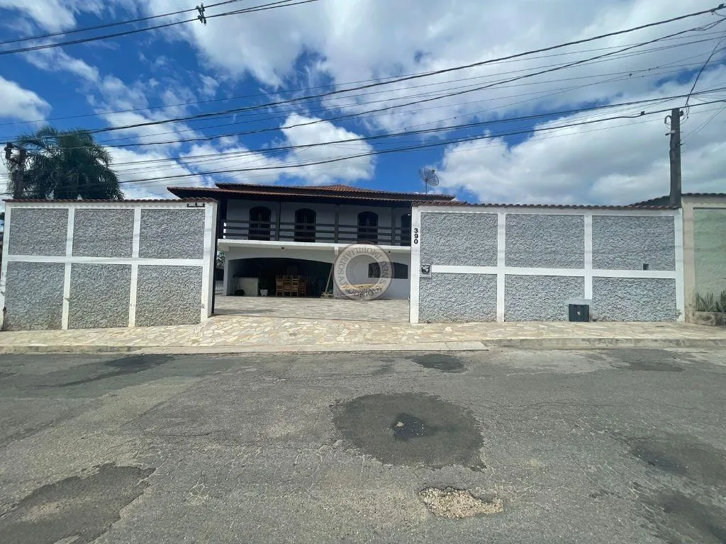 Sobrado para Venda em Mairinque, Terras de São José, 4 dormitórios, 1 suíte, 7 banheiros, 6 vagas