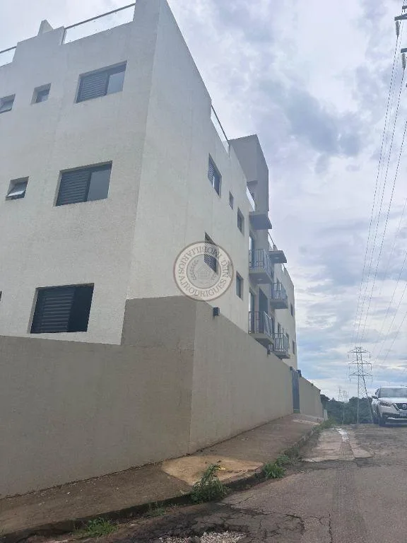Cobertura para Venda em São Roque, Jardim Guaçu, 2 dormitórios, 1 suíte, 2 banheiros, 1 vaga