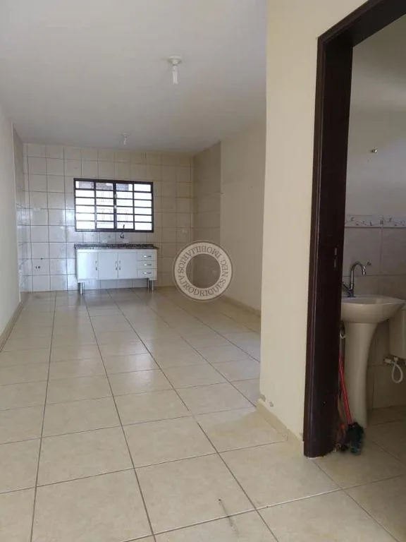 Casa para Venda em São Roque, Jardim Villaça, 3 dormitórios, 1 suíte, 2 banheiros