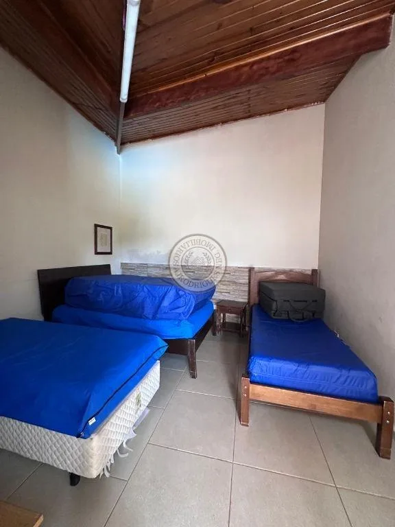Casa para Venda em Mairinque, Dona Catarina, 3 dormitórios, 2 suítes, 4 banheiros, 4 vagas