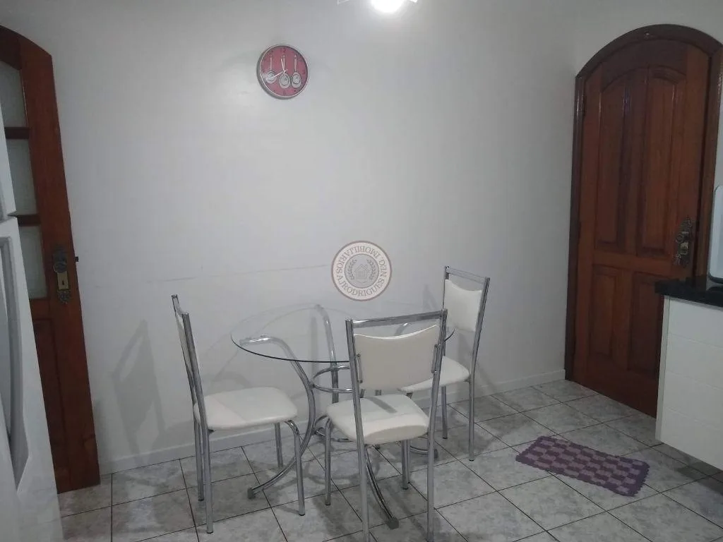 Sobrado para Venda em São Roque, Paisagem Colonial, 3 dormitórios, 1 suíte, 2 banheiros, 4 vagas