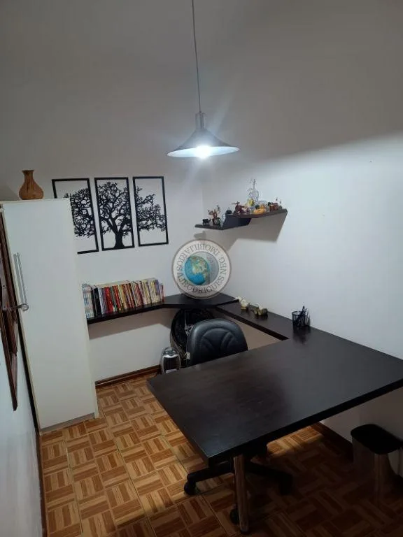 Sobrado para Venda em São Roque, Paisagem Colonial, 3 dormitórios, 1 suíte, 2 banheiros, 4 vagas