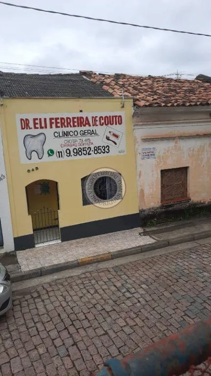 Sobrado para Venda em São Roque, Centro, 1 dormitório, 2 banheiros