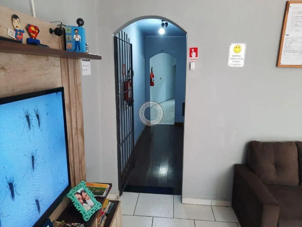 Sobrado para Venda em São Roque, Centro, 1 dormitório, 2 banheiros