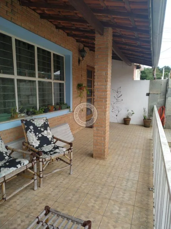 Casa para Venda em São Roque, Esplanada Mendes Moraes, 4 dormitórios, 1 suíte, 3 banheiros, 2 vagas