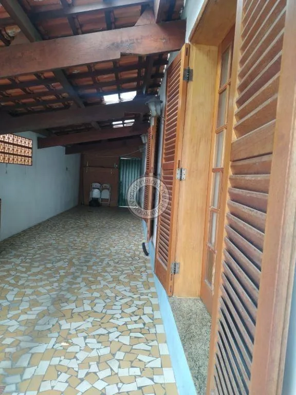 Casa para Venda em São Roque, Esplanada Mendes Moraes, 4 dormitórios, 1 suíte, 3 banheiros, 2 vagas