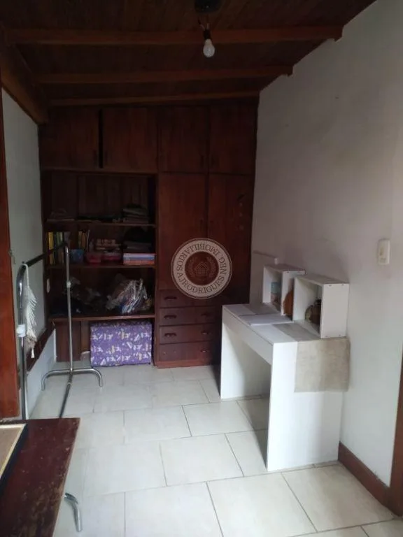 Casa para Venda em São Roque, Esplanada Mendes Moraes, 4 dormitórios, 1 suíte, 3 banheiros, 2 vagas