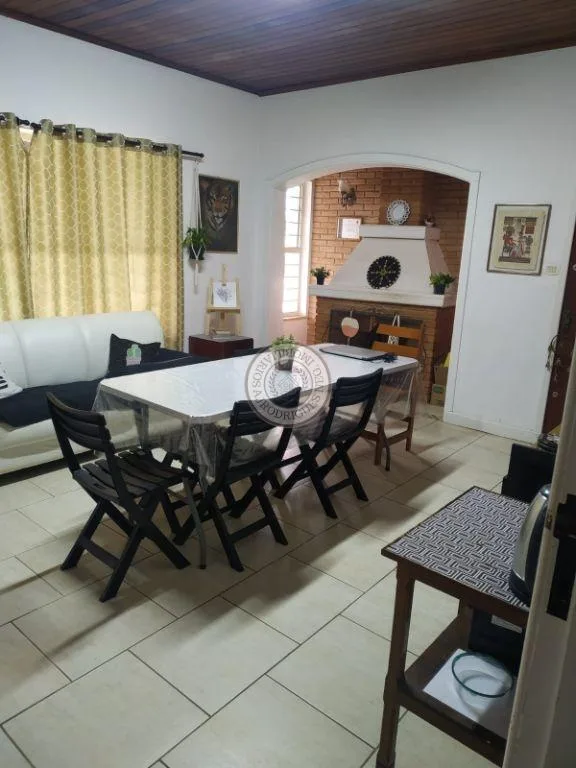 Casa para Venda em São Roque, Esplanada Mendes Moraes, 4 dormitórios, 1 suíte, 3 banheiros, 2 vagas