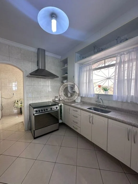 Casa para Venda em São Roque, Jardim Flórida, 3 dormitórios, 1 suíte, 2 banheiros, 6 vagas
