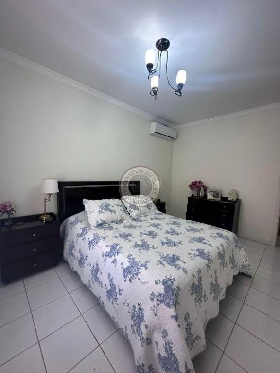 Casa para Venda em São Roque, Jardim Flórida, 3 dormitórios, 1 suíte, 2 banheiros, 6 vagas