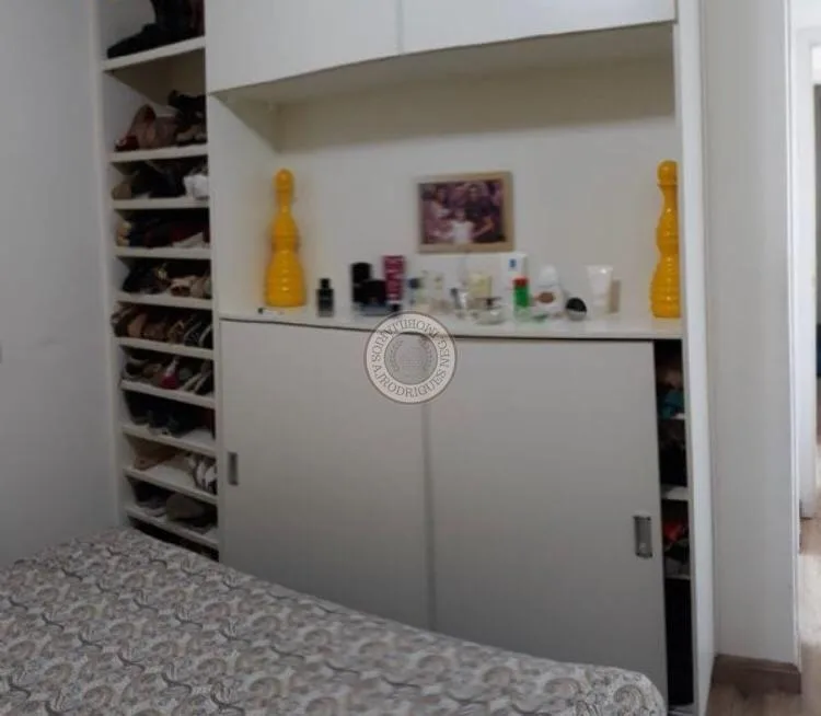 Apartamento para Venda em São Roque, Jardim Carambeí, 2 dormitórios, 1 suíte, 2 banheiros, 1 vaga
