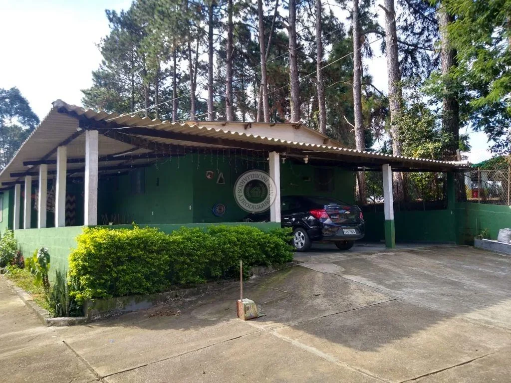 Casa para Venda em Mairinque, Pouso Alegre, 5 dormitórios, 2 banheiros, 10 vagas