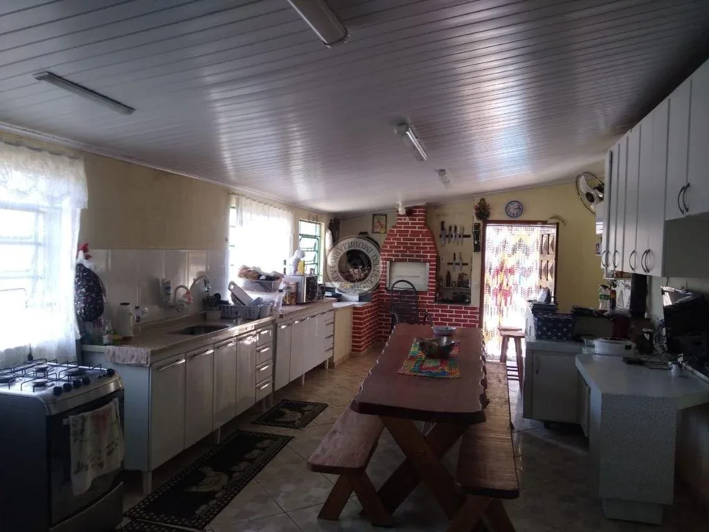 Casa para Venda em Mairinque, Pouso Alegre, 5 dormitórios, 2 banheiros, 10 vagas
