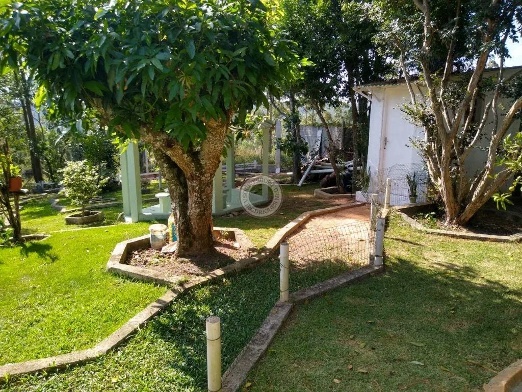 Casa para Venda em Mairinque, Pouso Alegre, 5 dormitórios, 2 banheiros, 10 vagas