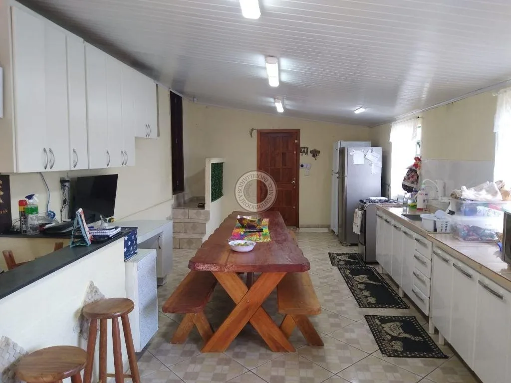 Casa para Venda em Mairinque, Pouso Alegre, 5 dormitórios, 2 banheiros, 10 vagas