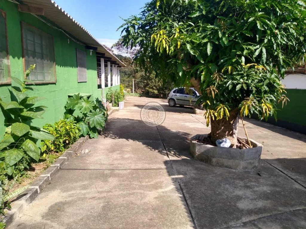 Casa para Venda em Mairinque, Pouso Alegre, 5 dormitórios, 2 banheiros, 10 vagas