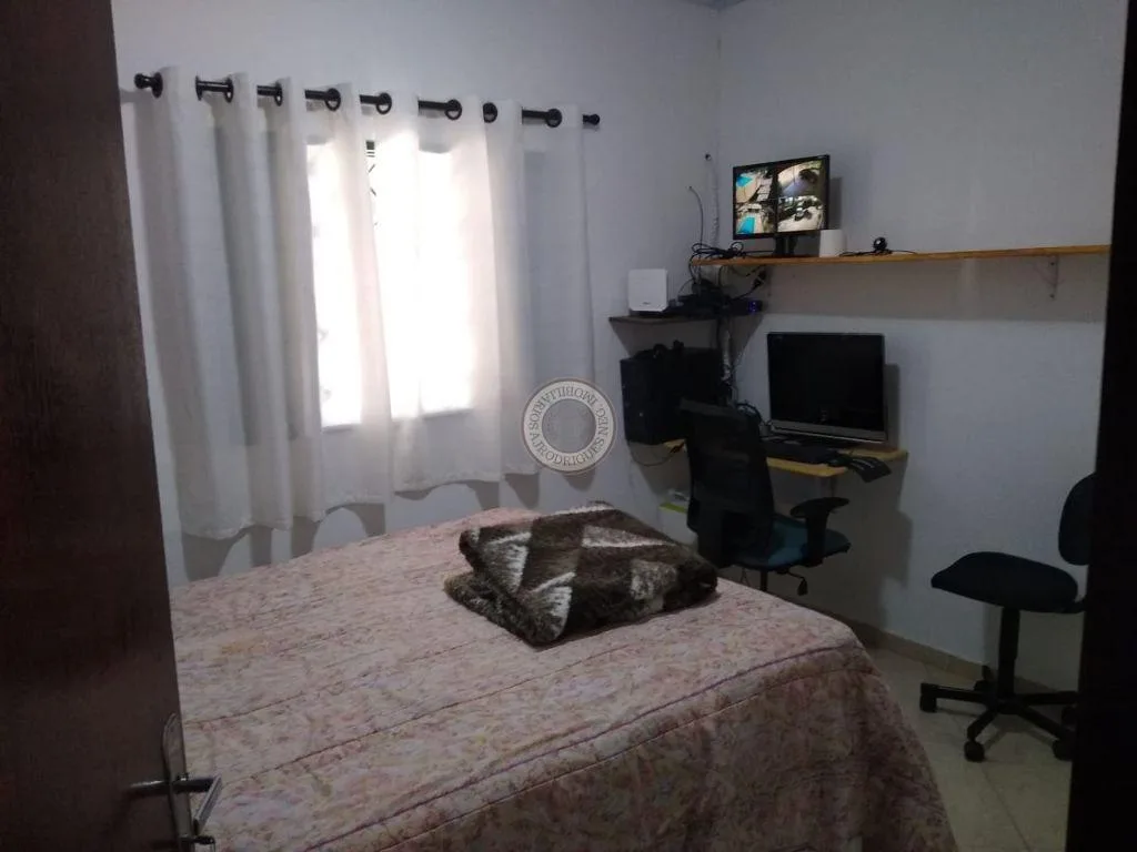Casa para Venda em Mairinque, Pouso Alegre, 5 dormitórios, 2 banheiros, 10 vagas