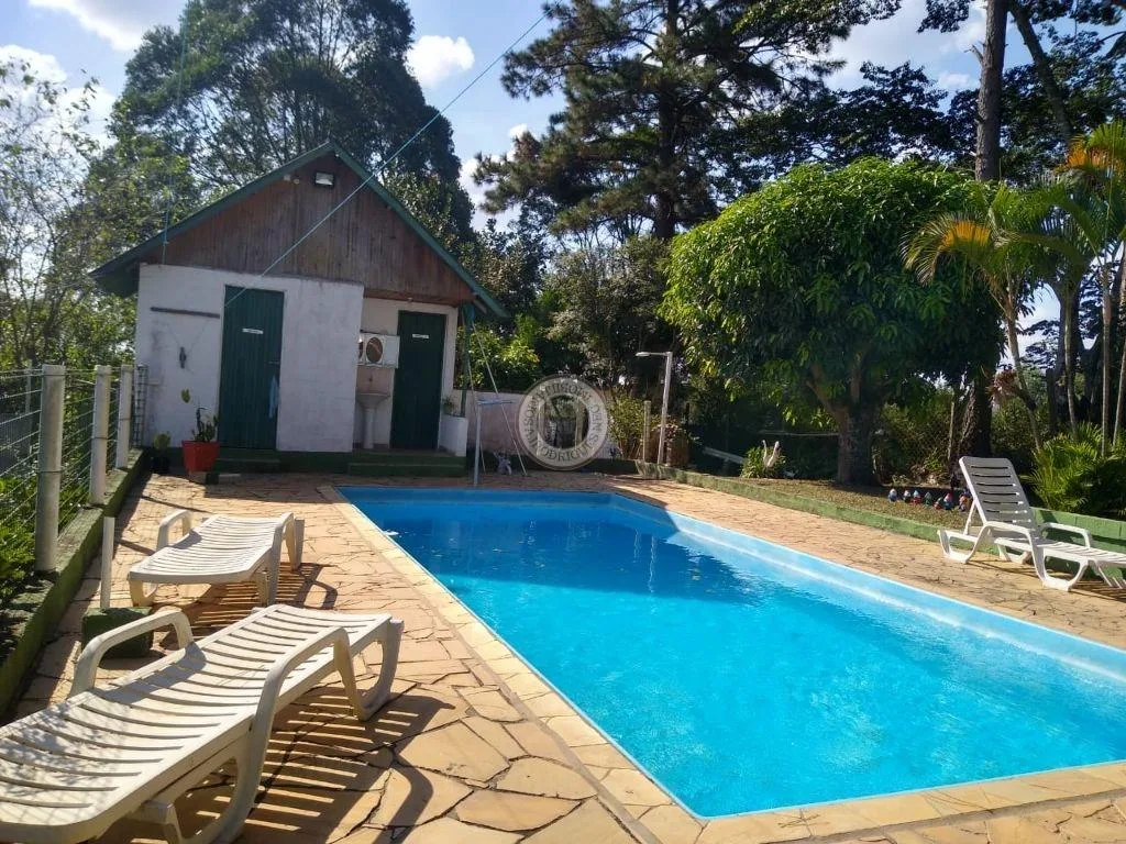 Casa para Venda em Mairinque, Pouso Alegre, 5 dormitórios, 2 banheiros, 10 vagas