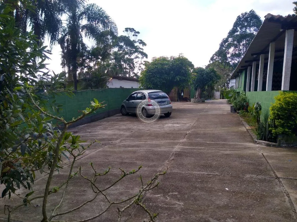 Casa para Venda em Mairinque, Pouso Alegre, 5 dormitórios, 2 banheiros, 10 vagas