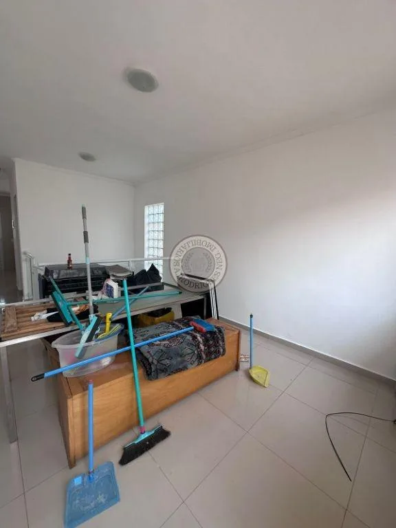 Casa para Venda em São Roque, Vila Santa Rosália, 2 dormitórios, 1 banheiro, 2 vagas