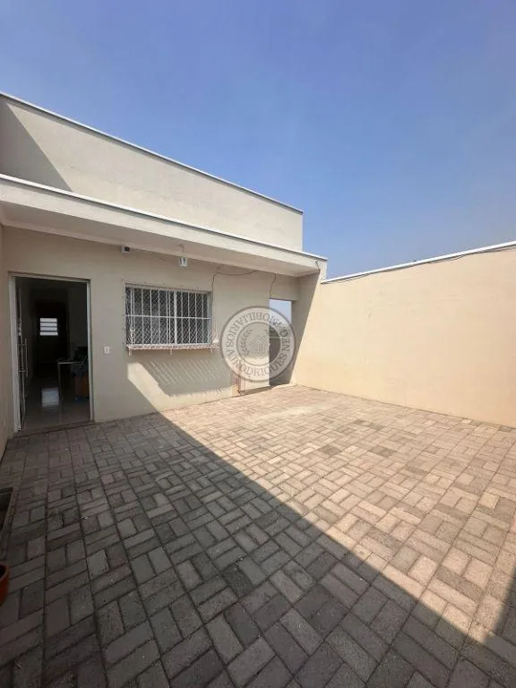 Casa para Venda em São Roque, Vila Santa Rosália, 2 dormitórios, 1 banheiro, 2 vagas