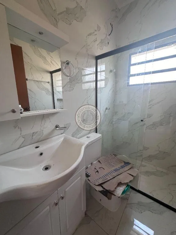 Casa para Venda em São Roque, Vila Santa Rosália, 3 dormitórios, 2 banheiros, 2 vagas