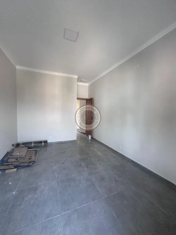 Casa para Venda em São Roque, Vila Santa Rosália, 3 dormitórios, 2 banheiros, 2 vagas