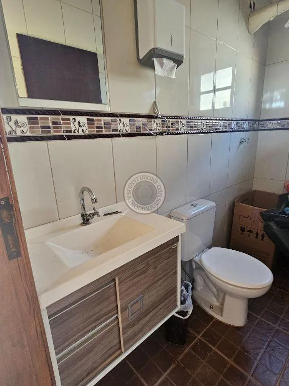 Casa para Venda em São Roque, Gabriel Piza, 2 dormitórios, 1 suíte, 3 banheiros, 4 vagas