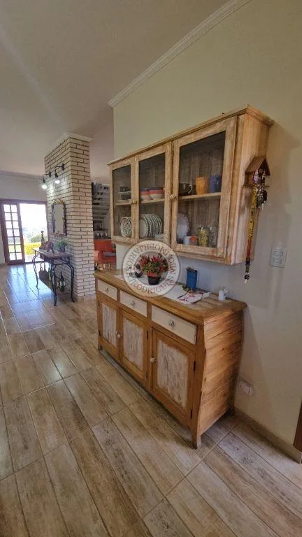Casa para Venda em São Roque, Gabriel Piza, 2 dormitórios, 1 suíte, 3 banheiros, 4 vagas