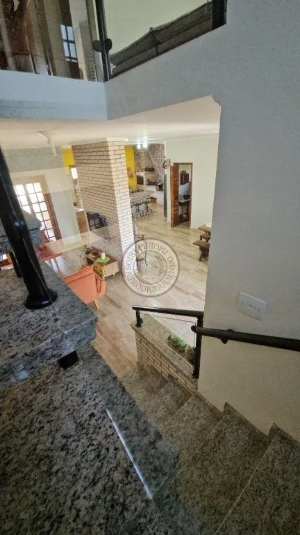 Casa para Venda em São Roque, Gabriel Piza, 2 dormitórios, 1 suíte, 3 banheiros, 4 vagas