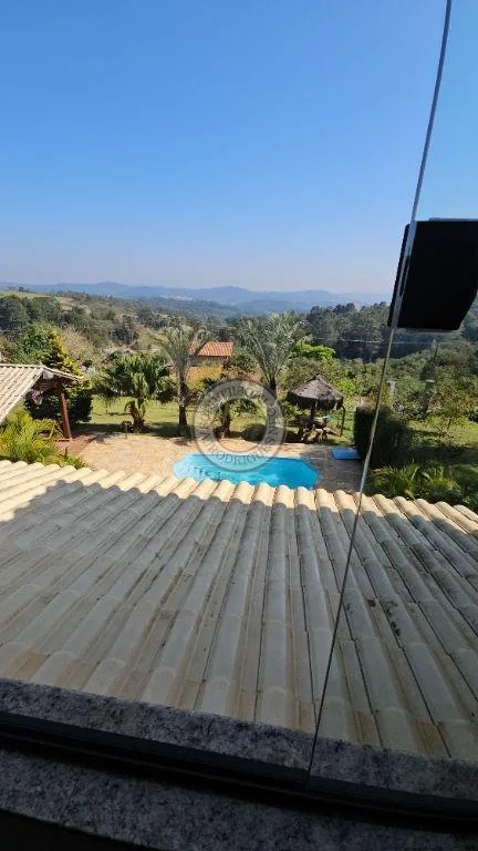 Casa para Venda em São Roque, Gabriel Piza, 2 dormitórios, 1 suíte, 3 banheiros, 4 vagas