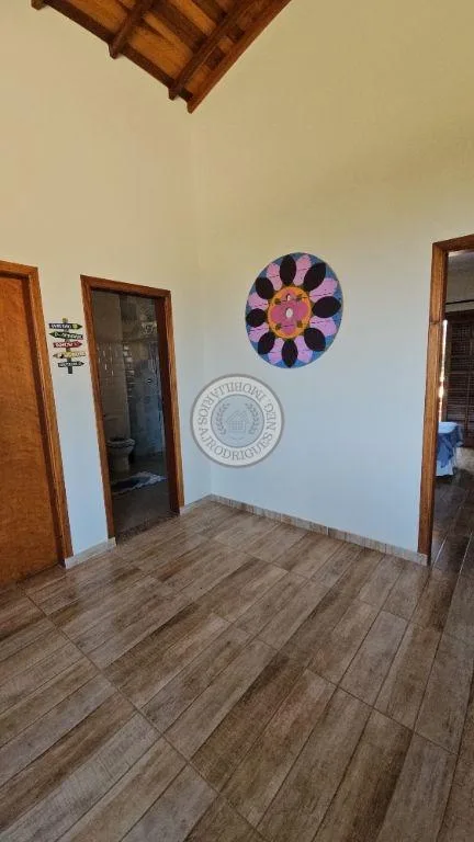 Casa para Venda em São Roque, Gabriel Piza, 2 dormitórios, 1 suíte, 3 banheiros, 4 vagas