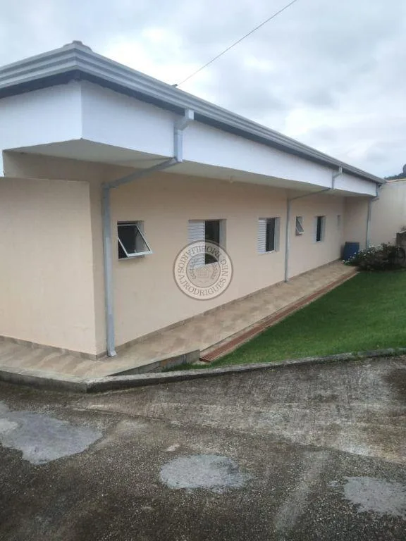 Casa para Venda em São Roque, Saboó, 3 dormitórios, 1 suíte, 4 banheiros, 10 vagas